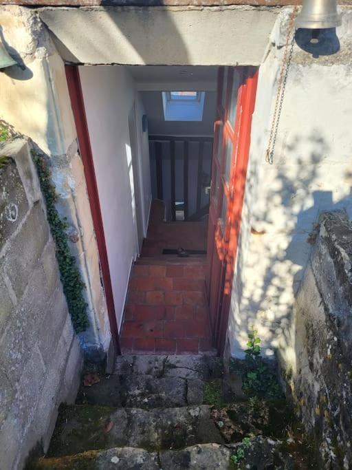 La Maison Du Donjon - De 8 Personnes, Parking Prive Avec Jardin Terrasse * Loches