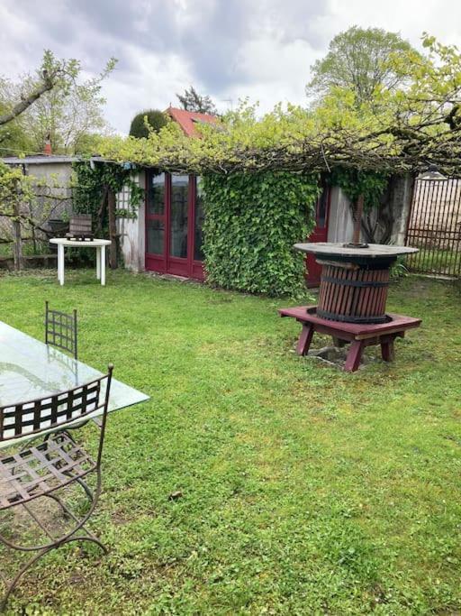La Maison Du Donjon - De 8 Personnes, Parking Prive Avec Jardin Terrasse Holiday home