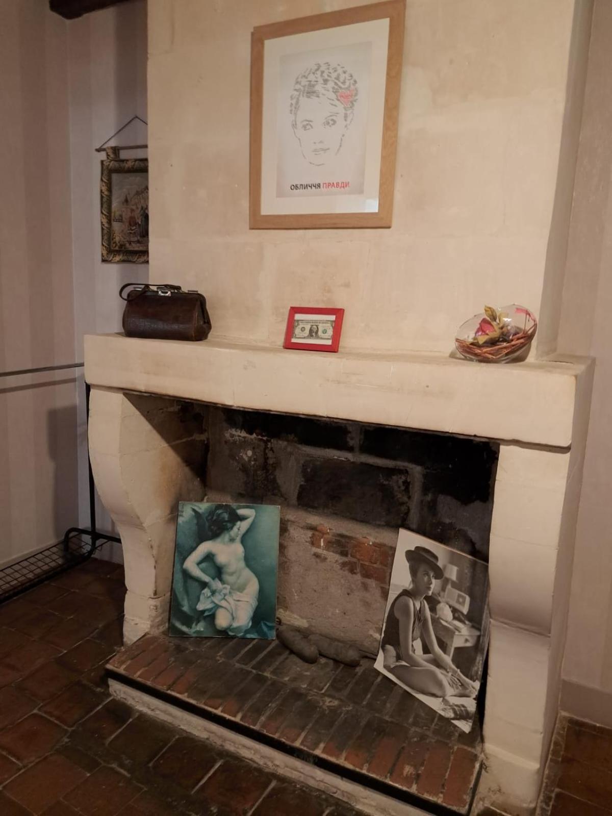 La Maison Du Donjon - De 8 Personnes, Parking Prive Avec Jardin Terrasse Holiday home *
