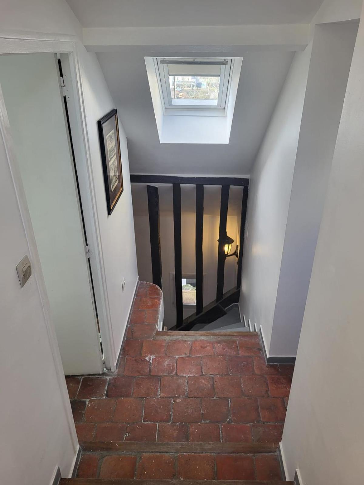La Maison Du Donjon - De 8 Personnes, Parking Prive Avec Jardin Terrasse Loches