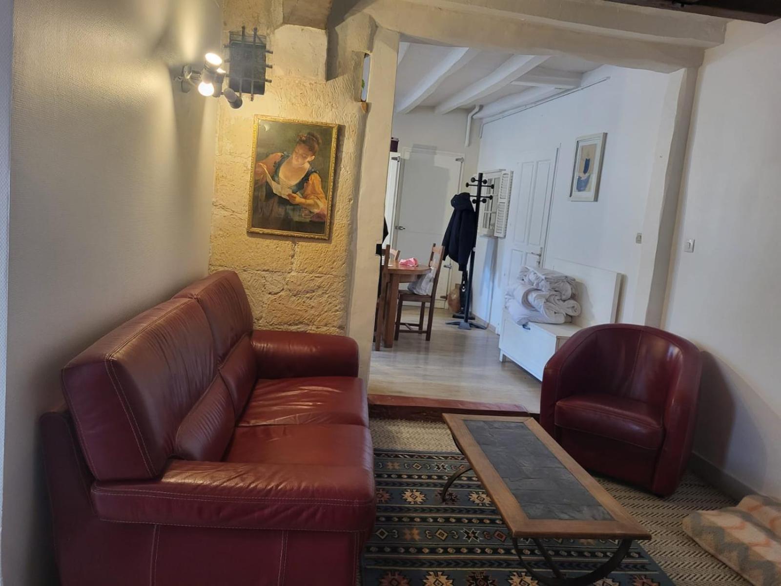 La Maison Du Donjon - De 8 Personnes, Parking Prive Avec Jardin Terrasse *